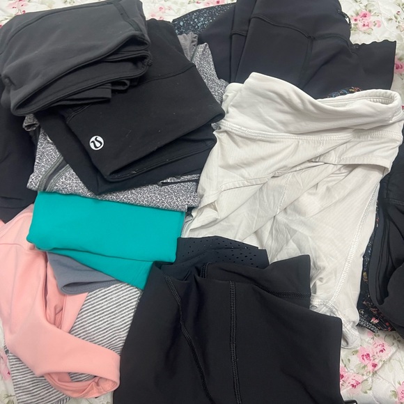 lululemon bundle clothes - Picture 1 of 6
